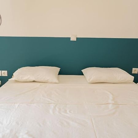 Saffron Apartment In Central Athènes Extérieur photo
